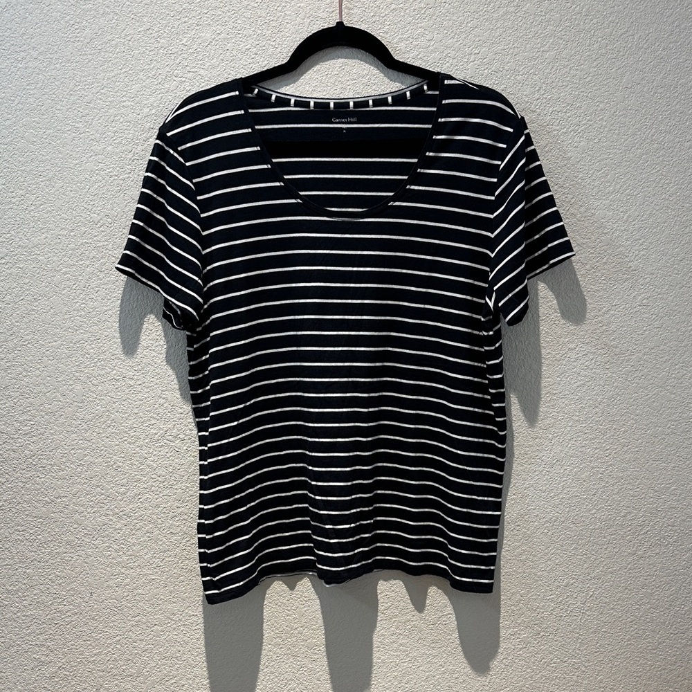Garnet Hill black and White Striped Tee size xl
